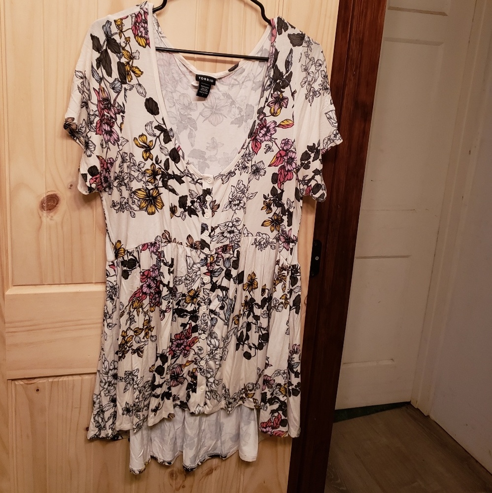 Gorgeous high low top